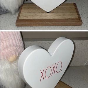 Reposhing Rae Dunn Valentine’s Day bundle